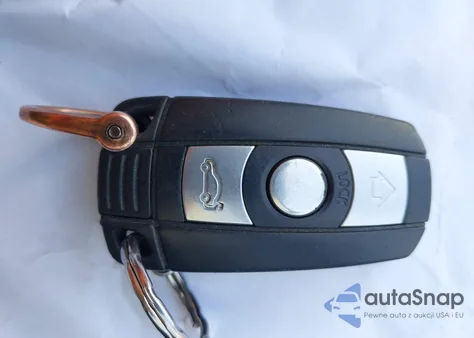 2006 BMW 325I from USA, damaged, VIN WBAVB13526KX50216